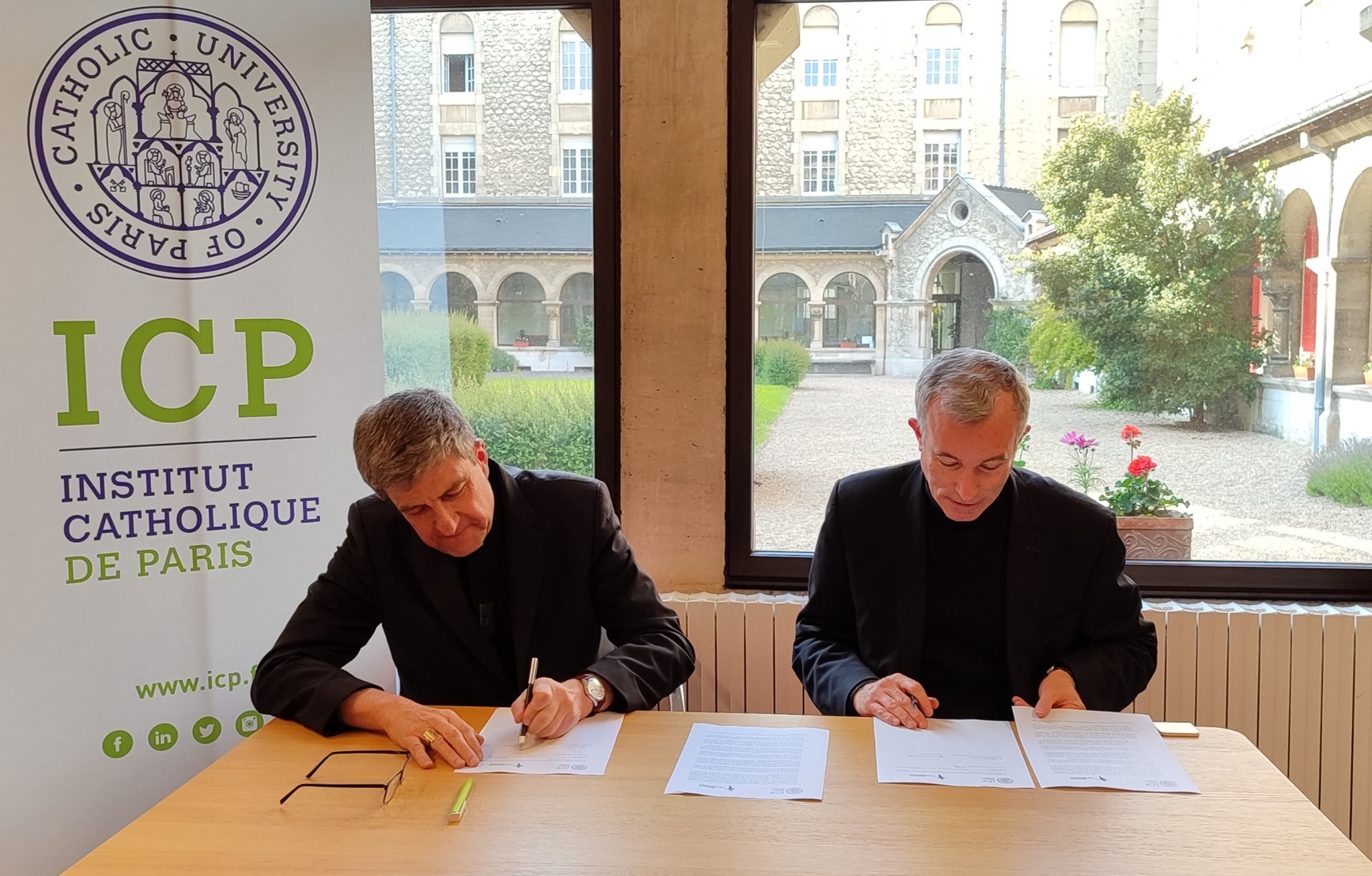 Signature de la convention pastorale