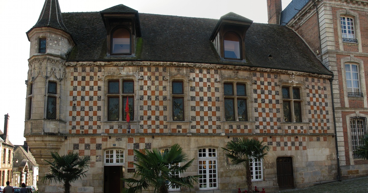 maison verneuil sur avre